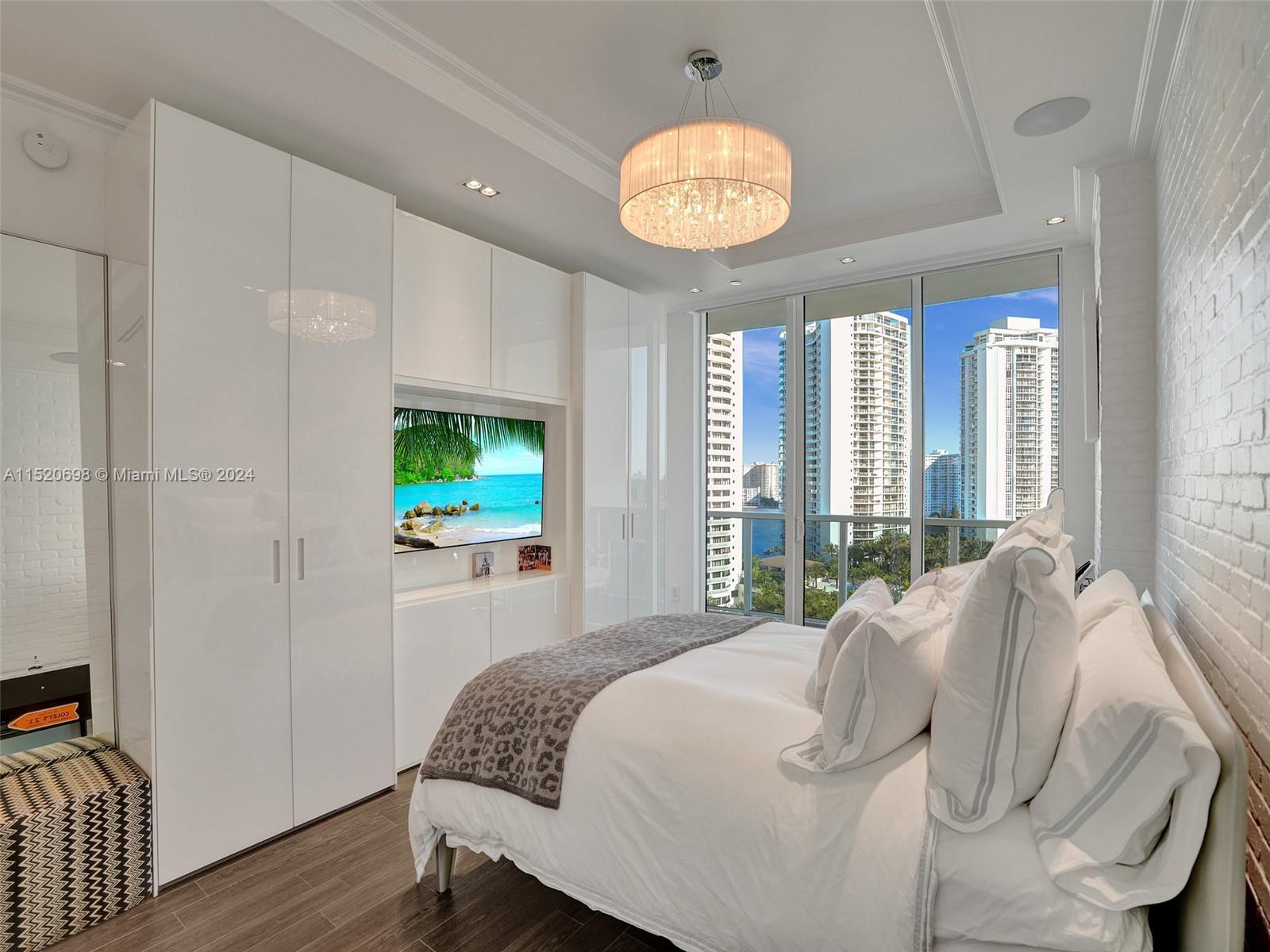 BELLINI AT WILLIAMS ISLAN - Residential