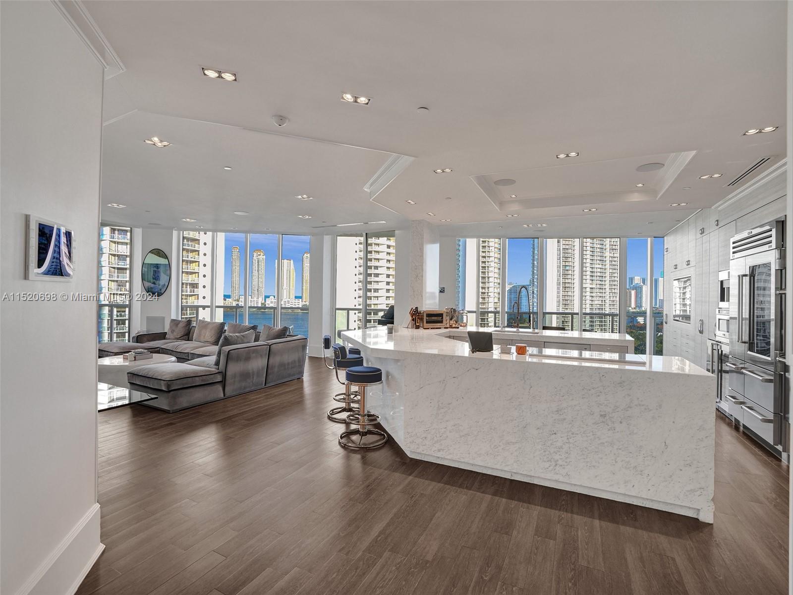 BELLINI AT WILLIAMS ISLAN - Residential