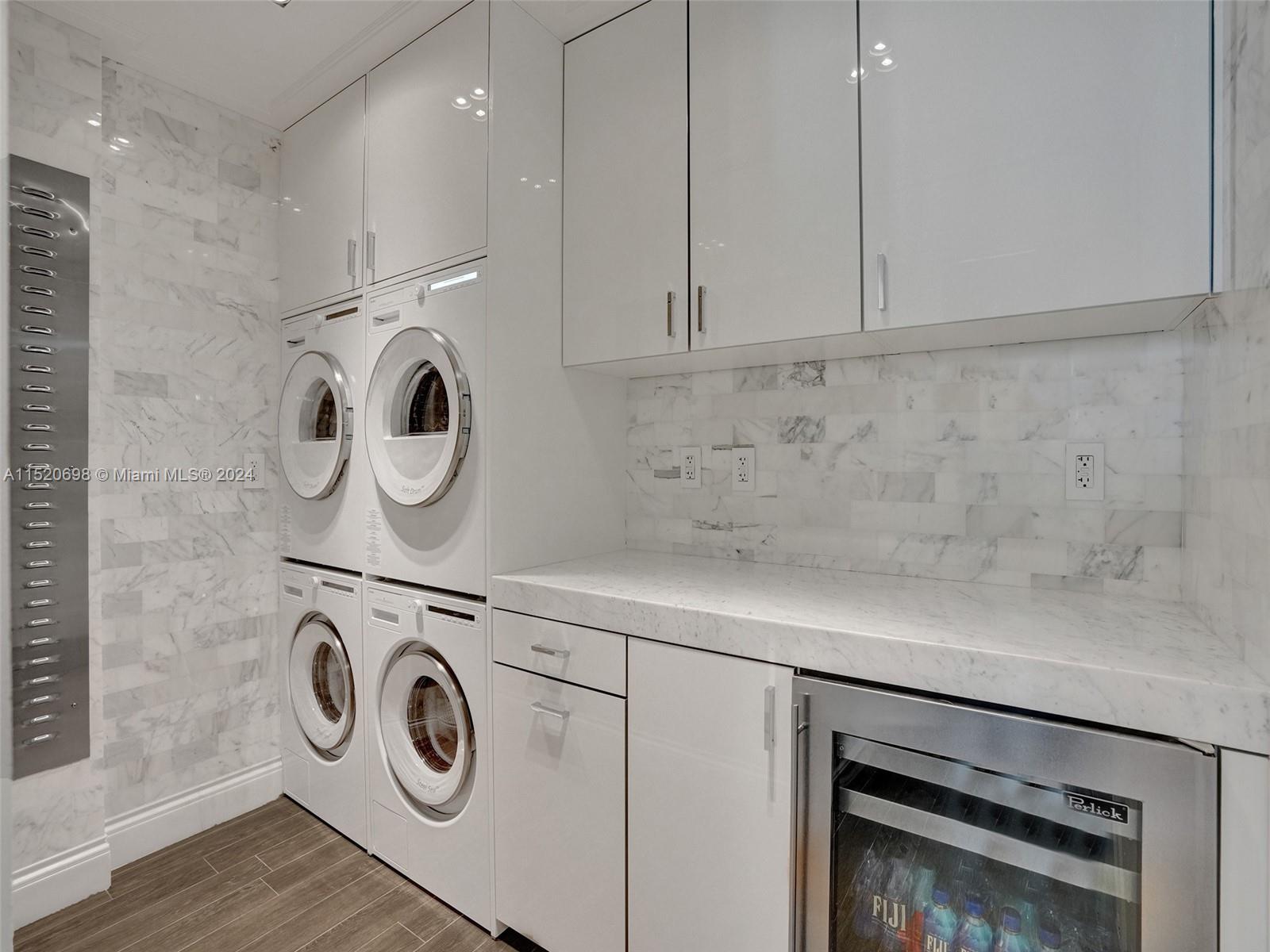 BELLINI AT WILLIAMS ISLAN - Residential