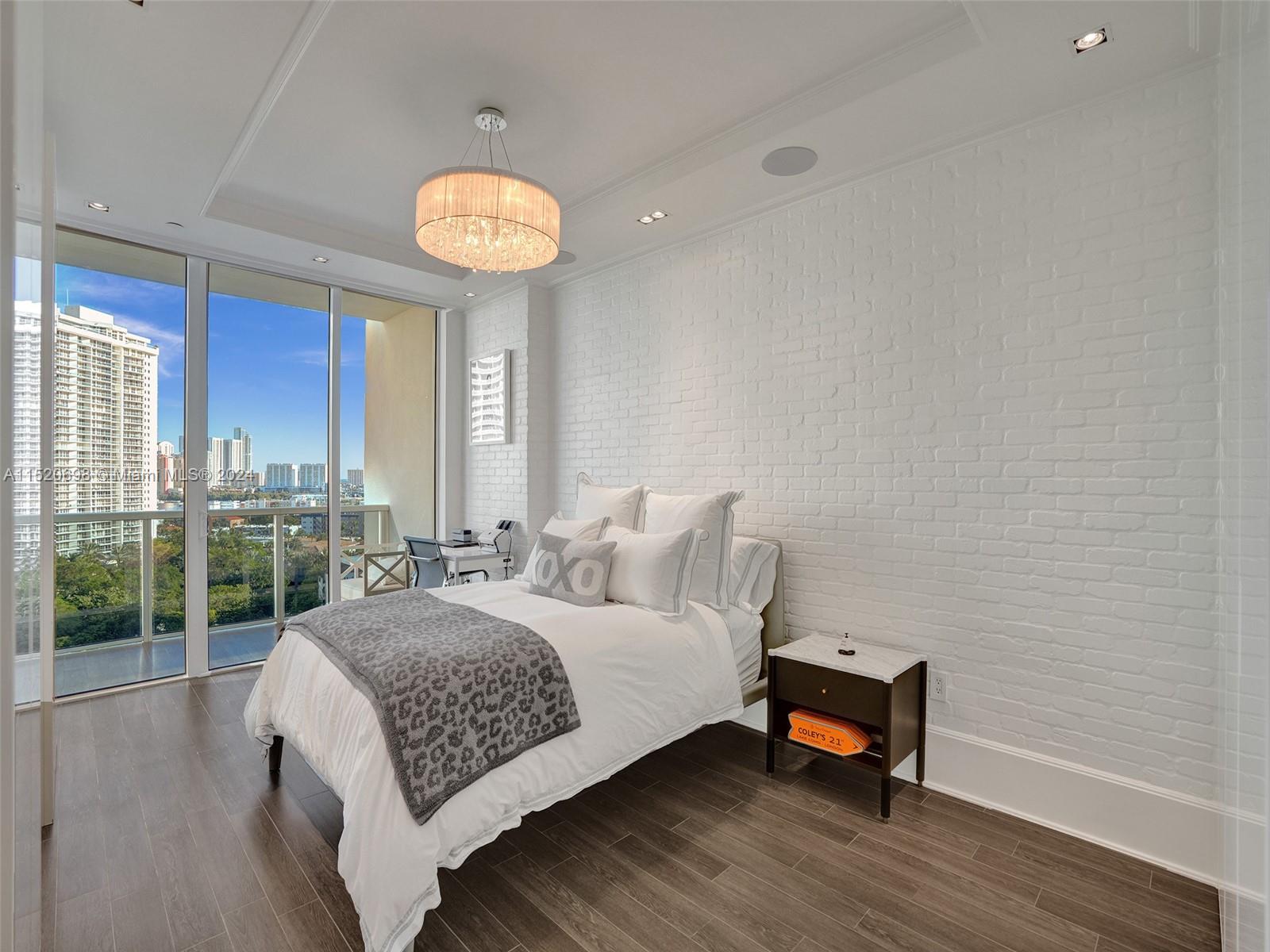 BELLINI AT WILLIAMS ISLAN - Residential