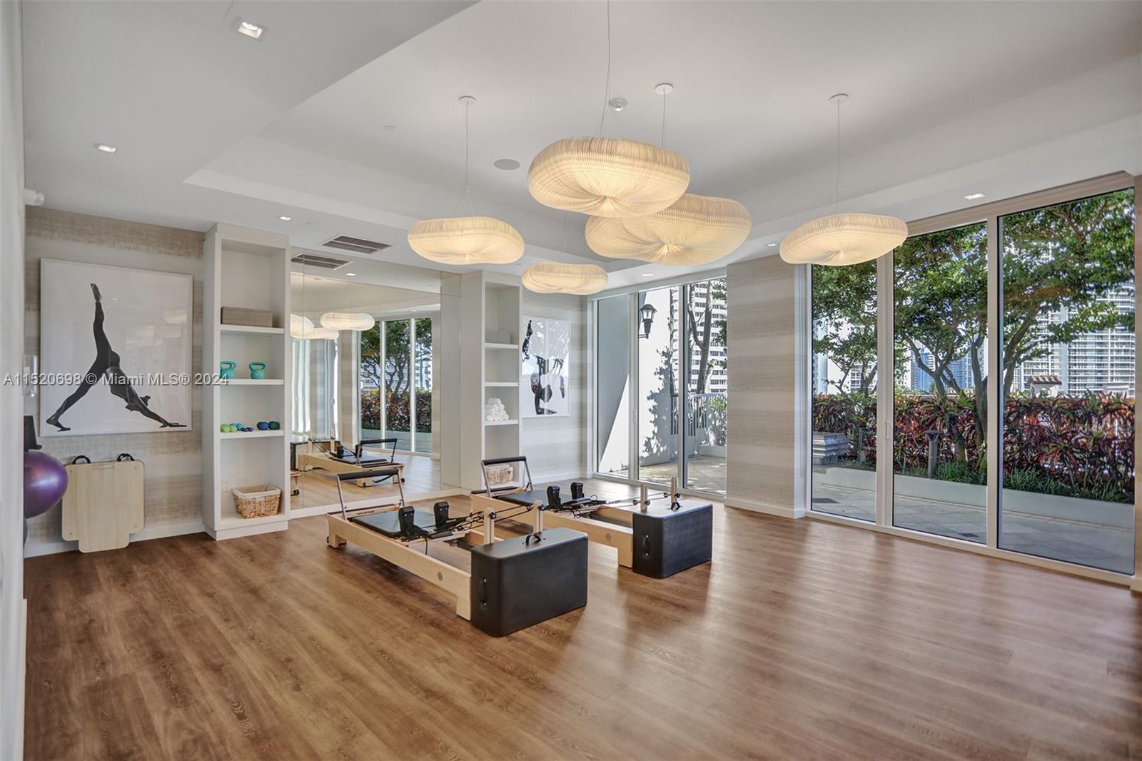 BELLINI AT WILLIAMS ISLAN - Residential