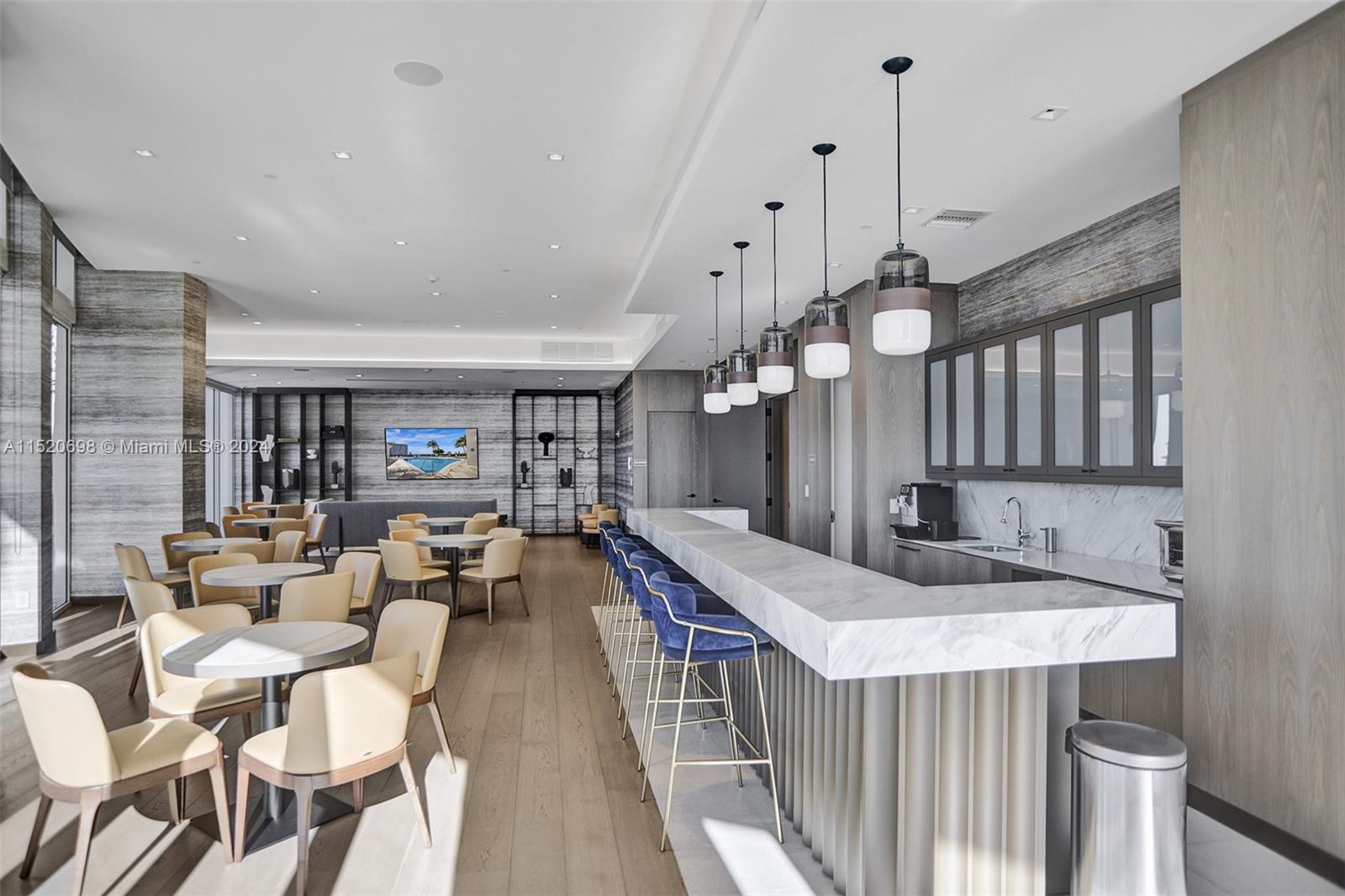 BELLINI AT WILLIAMS ISLAN - Residential