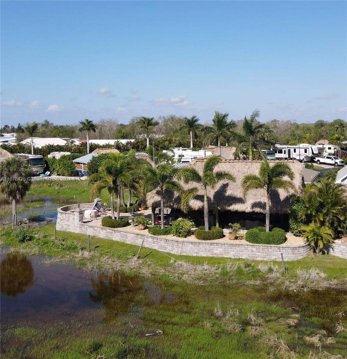Silver Palms RV Resort - Land