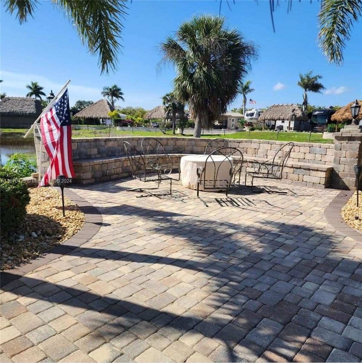 Silver Palms RV Resort - Land