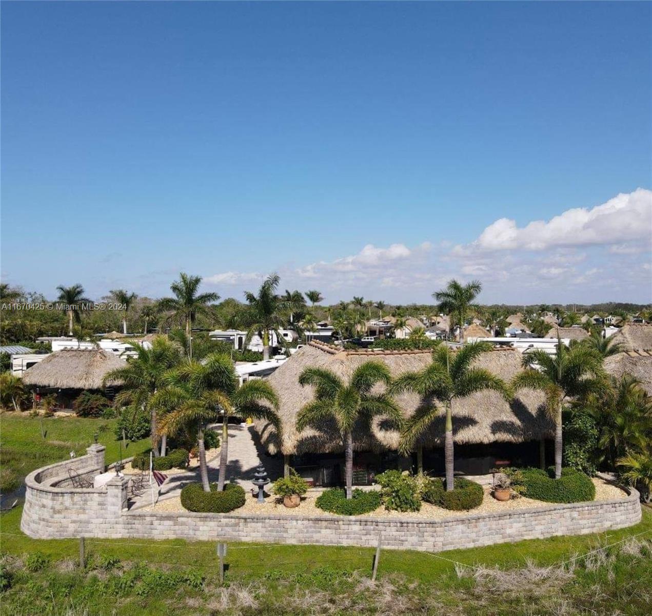 Silver Palms RV Resort - Land
