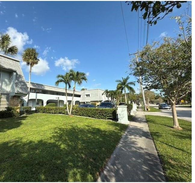Property for Sale at 4251 Nw 5th St 239, Plantation, Miami-Dade County, Florida - Bedrooms: 1 
Bathrooms: 1  - $148,000