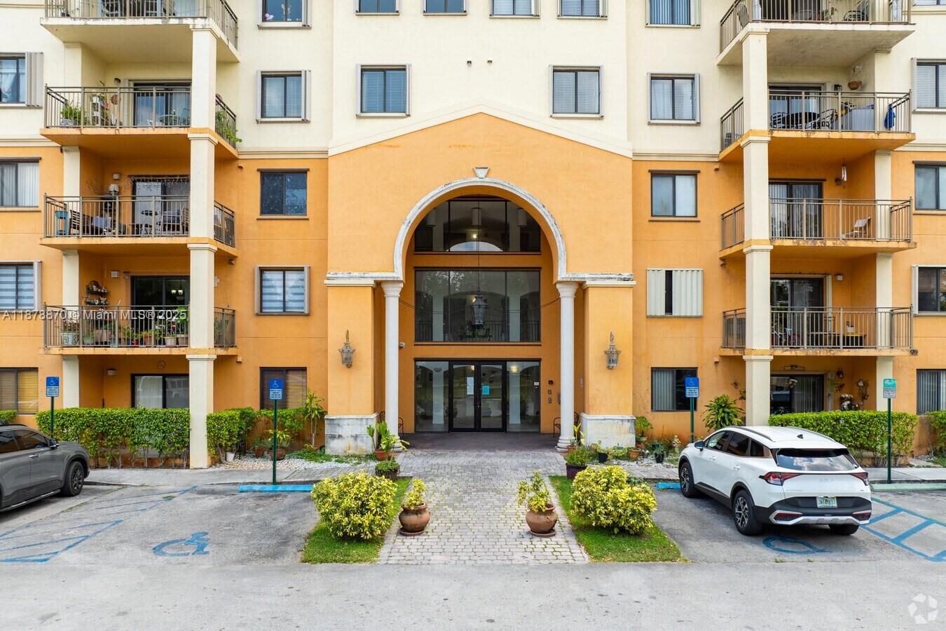 Keystone Courts community is centrally located on Fontainebleau Blvd. This corner unit offers 1,208 SF with a functional layout, abundant natural light, and modern finishes. Featuring in-unit washer & dryer, secure building, and ample parking. Keystone Courts is one of the newest buildings in the Fontainebleau area and offers desirable amenities including a clubhouse, Olympic-size swimming pool, fitness center, covered BBQ area, tennis courts, and playgrounds for a vibrant lifestyle.