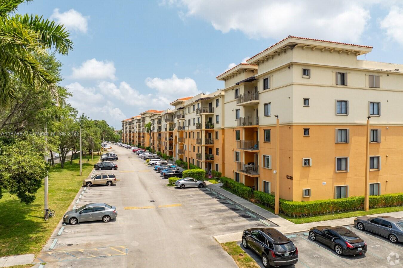 9340 Fontainebleau Blvd W206