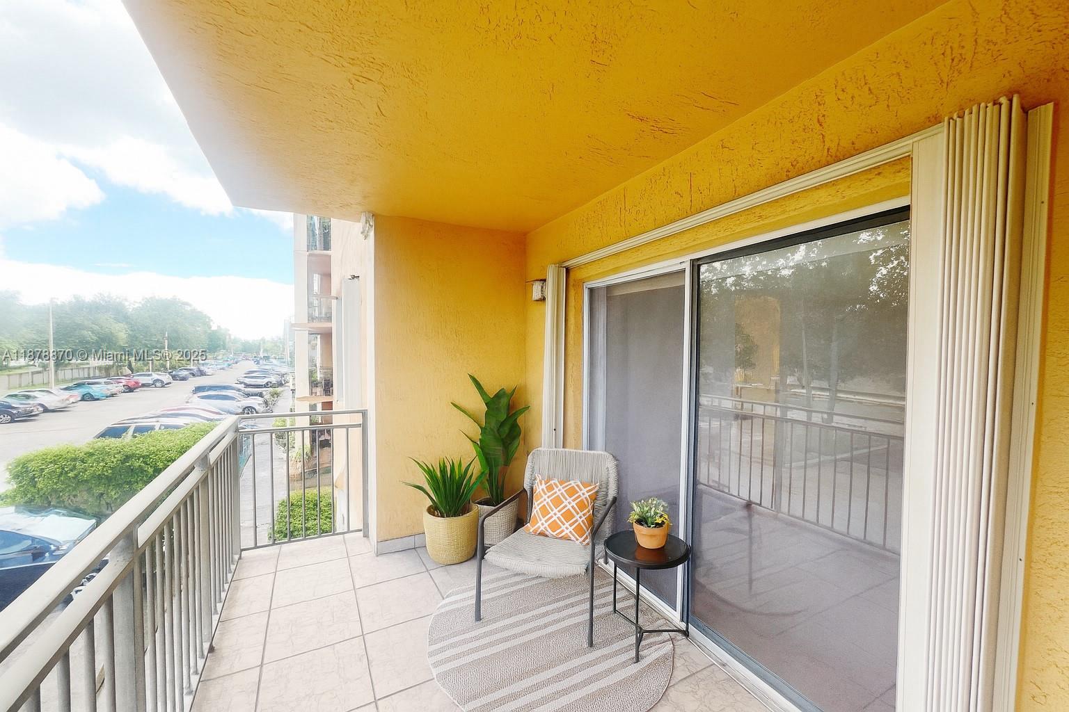 KEYSTONE COURTS CONDO - Residential