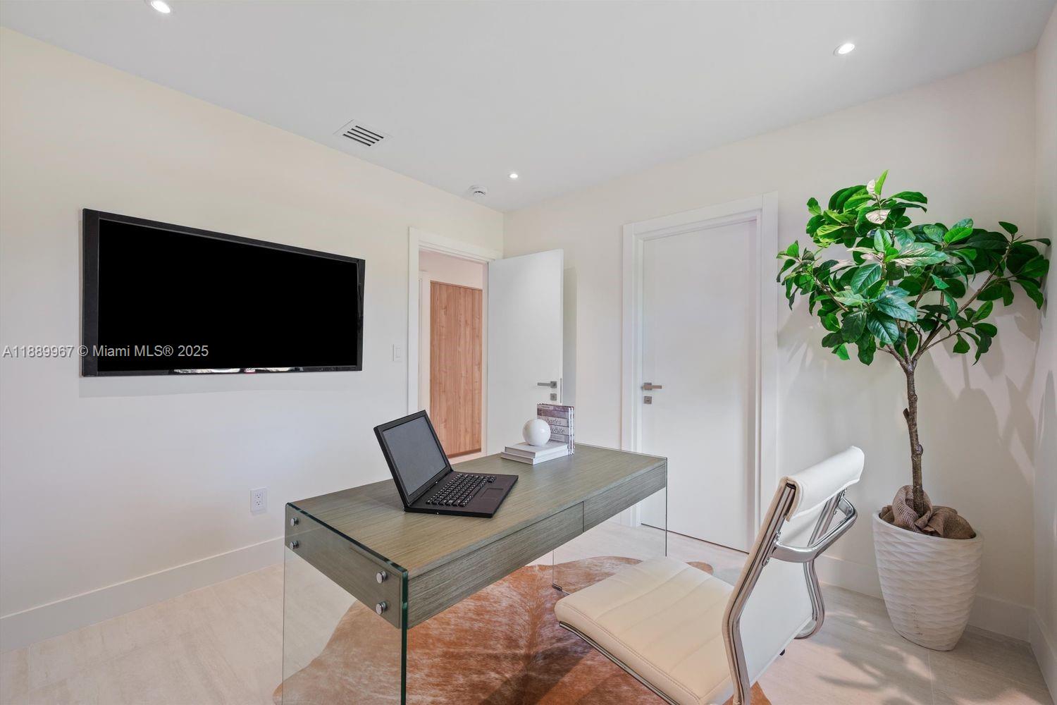 COUNTRY CLUB GROVE PT 1 - Residential