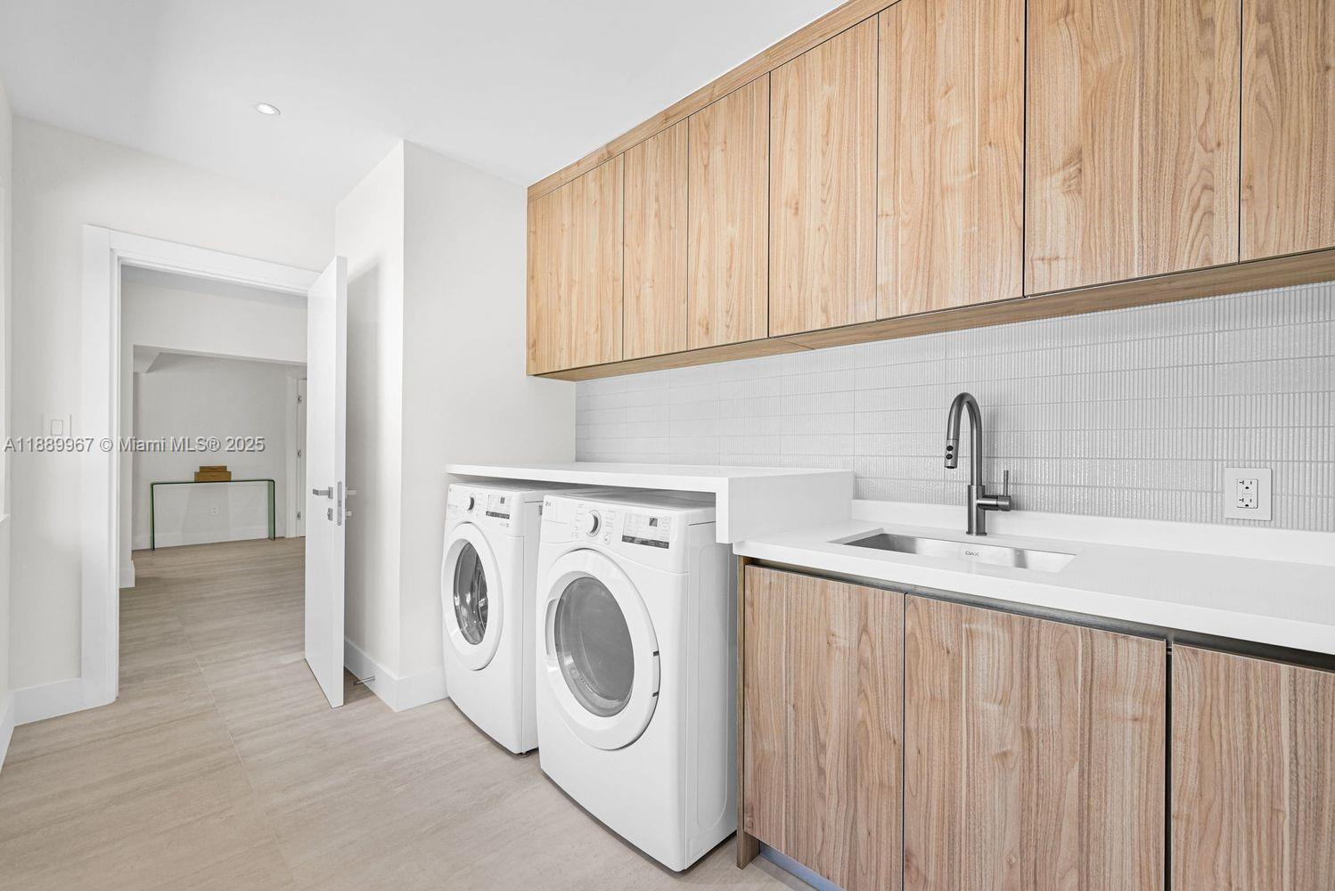 COUNTRY CLUB GROVE PT 1 - Residential