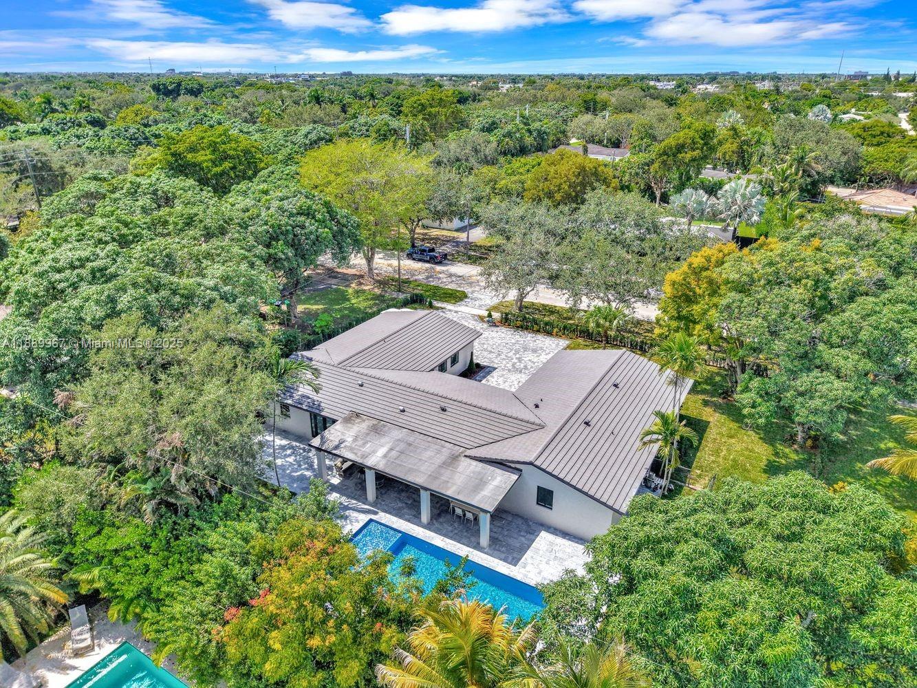 COUNTRY CLUB GROVE PT 1 - Residential