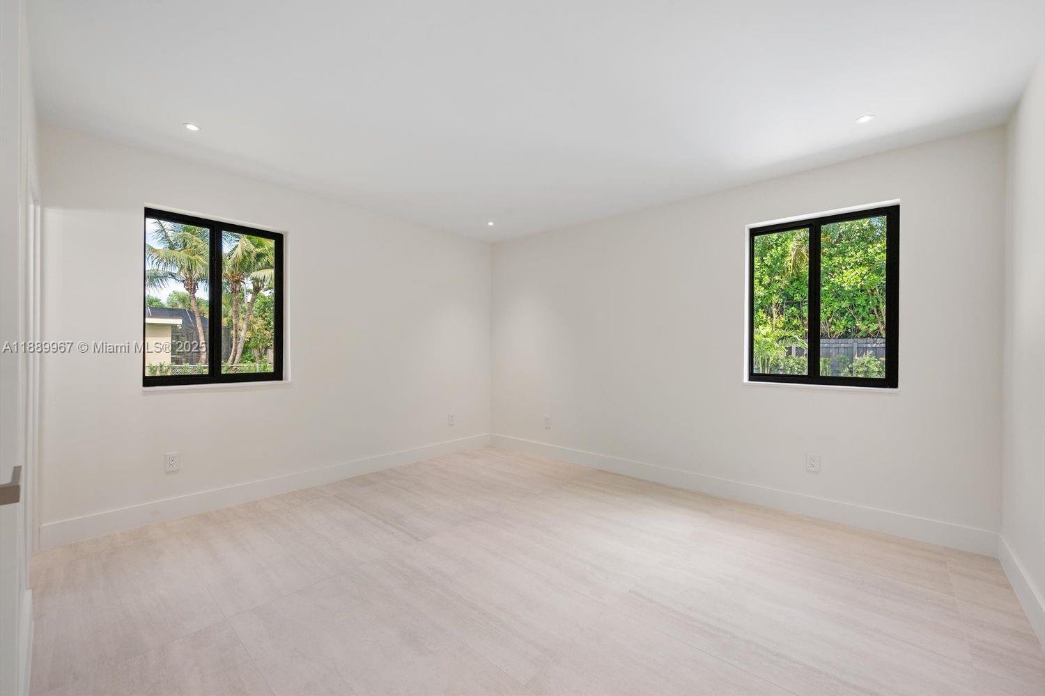 COUNTRY CLUB GROVE PT 1 - Residential