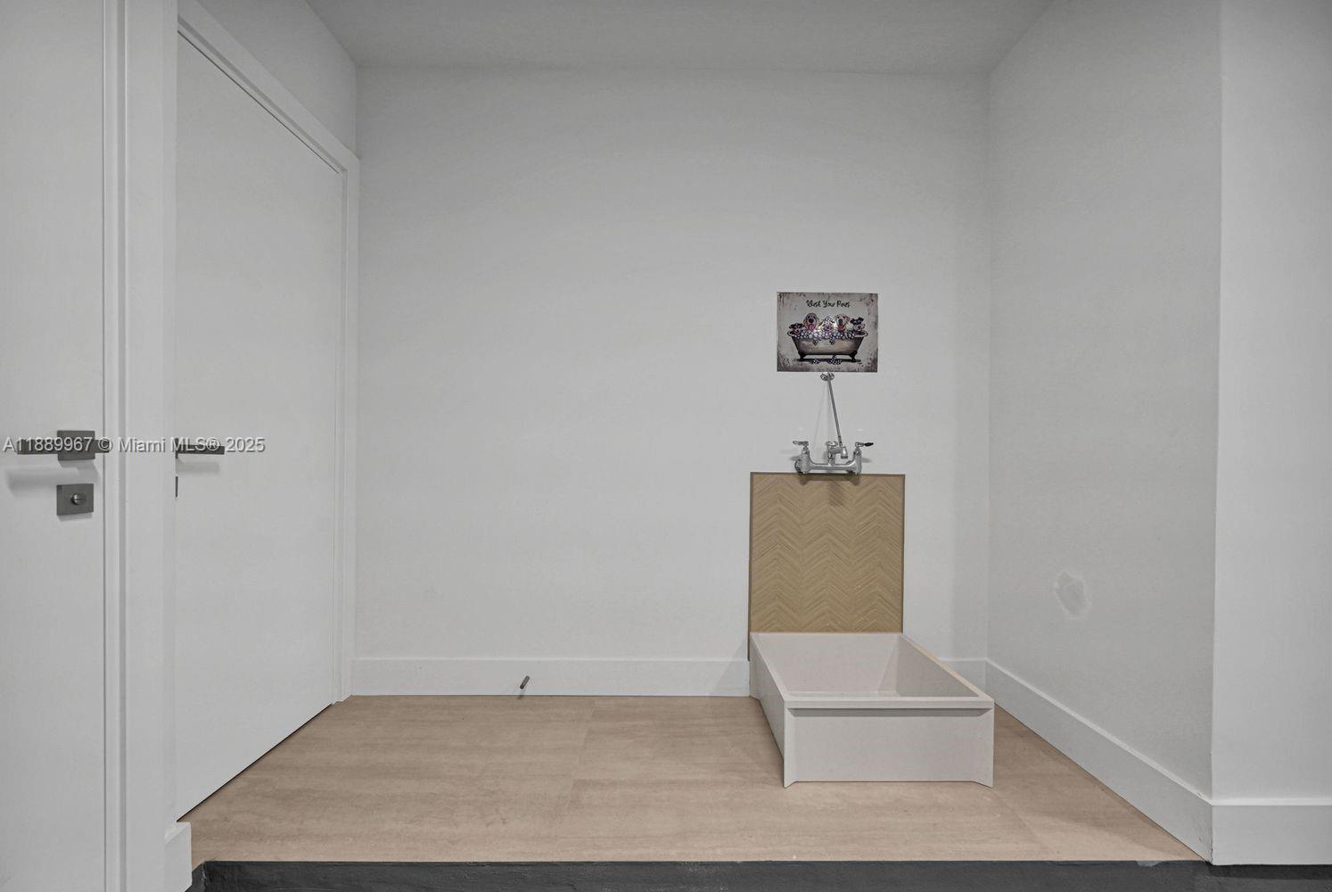 COUNTRY CLUB GROVE PT 1 - Residential