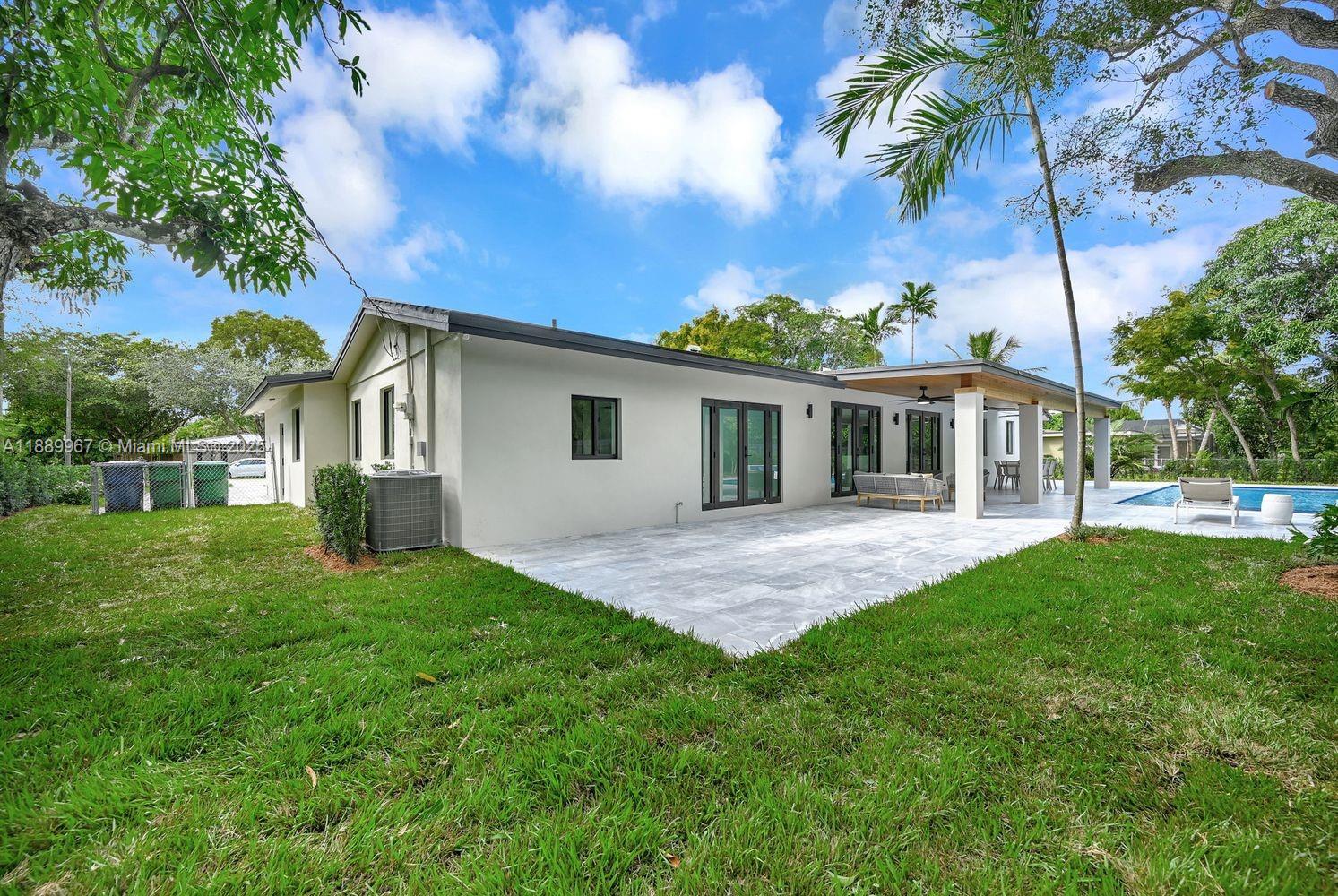 COUNTRY CLUB GROVE PT 1 - Residential