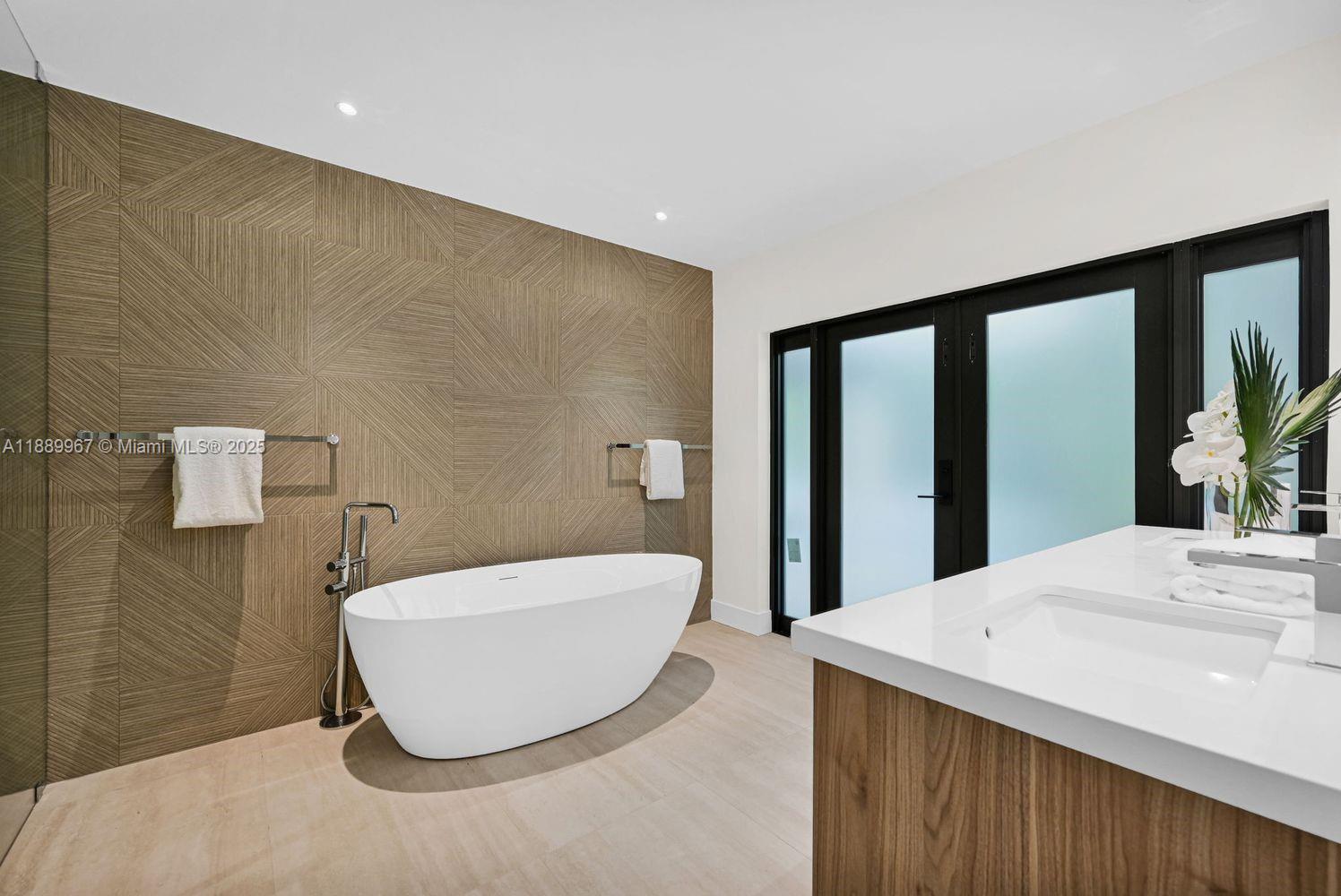 COUNTRY CLUB GROVE PT 1 - Residential