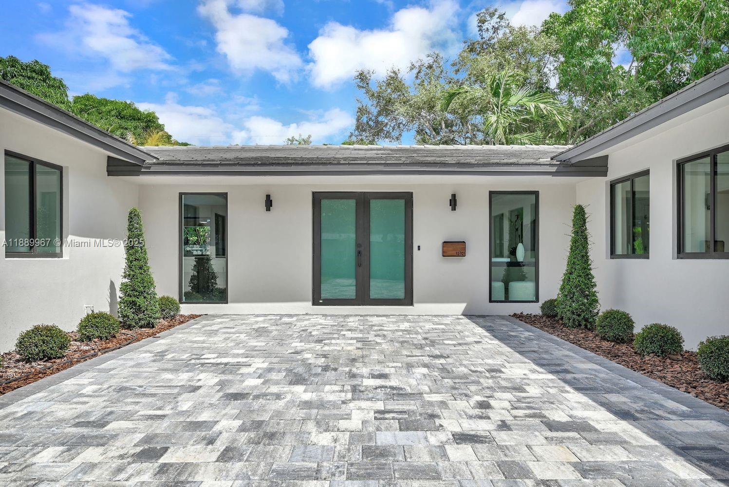 COUNTRY CLUB GROVE PT 1 - Residential