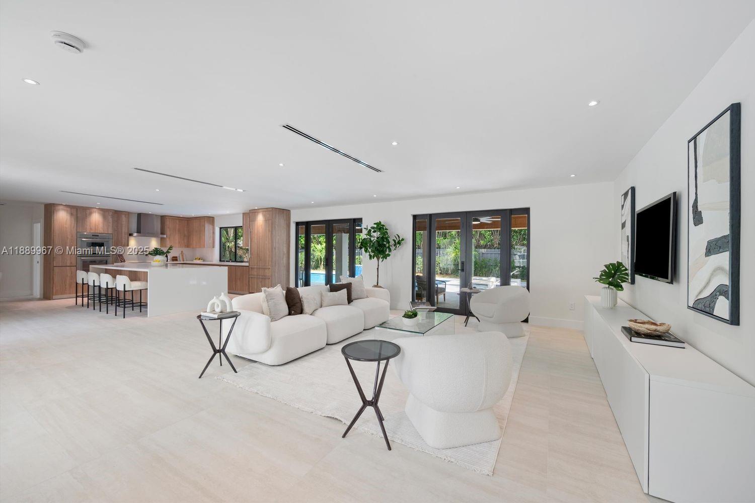 COUNTRY CLUB GROVE PT 1 - Residential