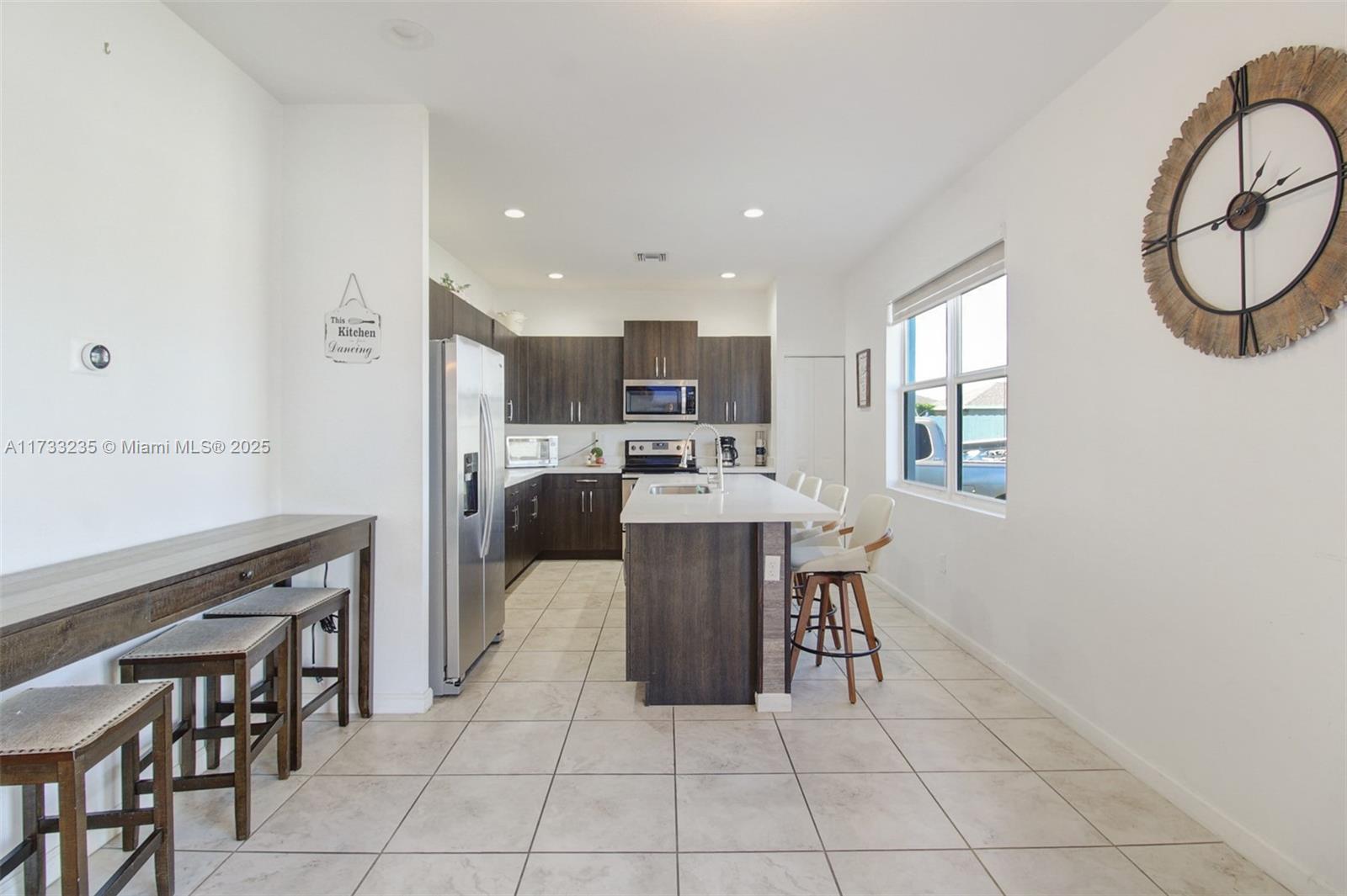 A H AT TURNPIKE SOUTH SEC - Residential