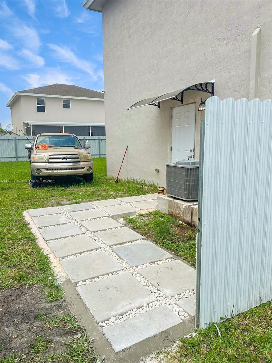 A H AT TURNPIKE SOUTH SEC - Residential