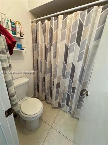 LAGO GRANDE FIVE-C CONDO - Residential