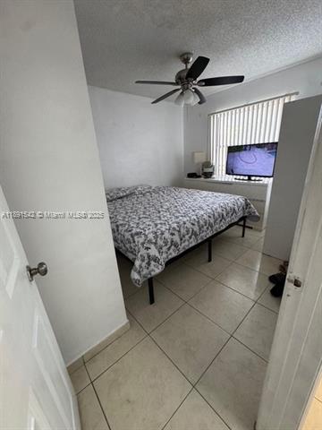 LAGO GRANDE FIVE-C CONDO - Residential