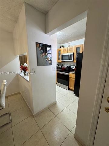 LAGO GRANDE FIVE-C CONDO - Residential
