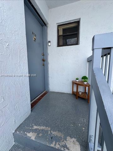 LAGO GRANDE FIVE-C CONDO - Residential