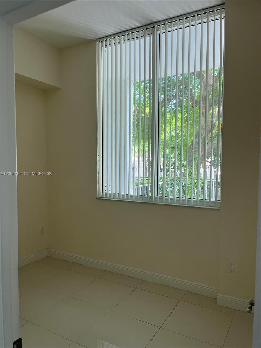 TERRAZAS RIVERPARK VILLAG - Residential