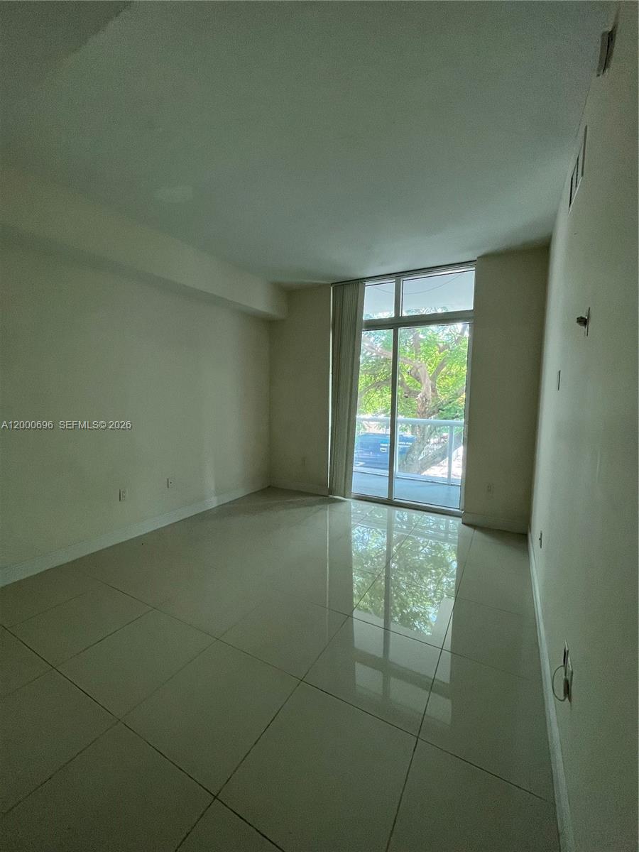 TERRAZAS RIVERPARK VILLAG - Residential