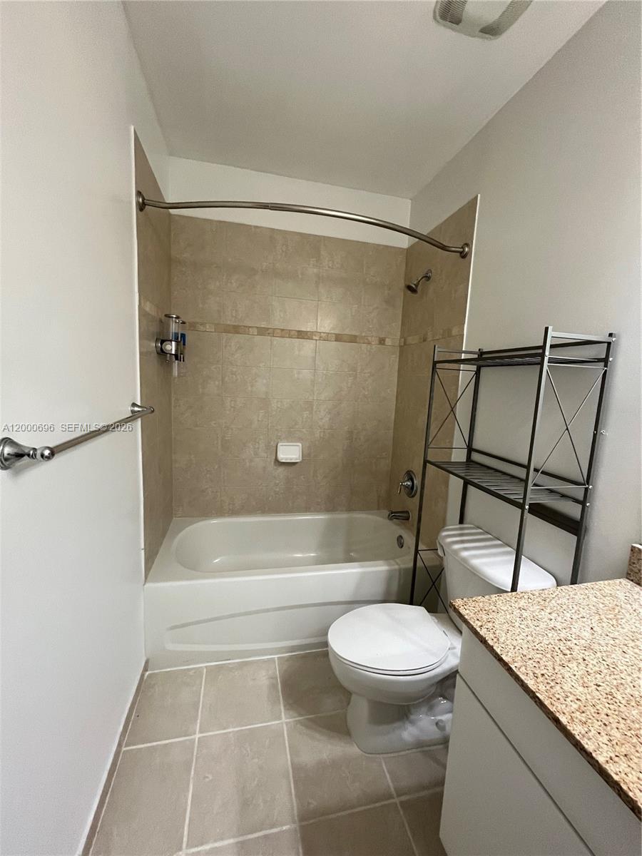 TERRAZAS RIVERPARK VILLAG - Residential