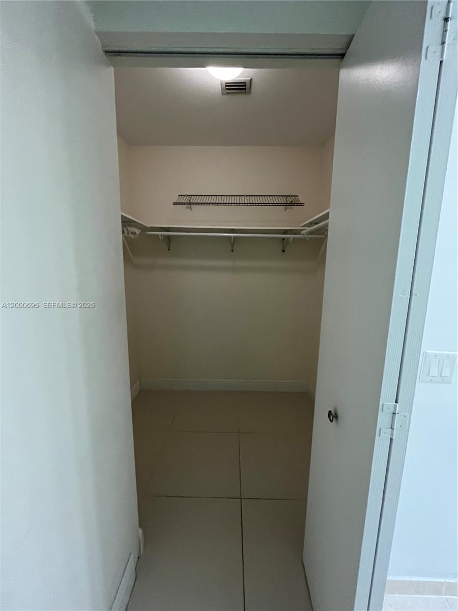 TERRAZAS RIVERPARK VILLAG - Residential