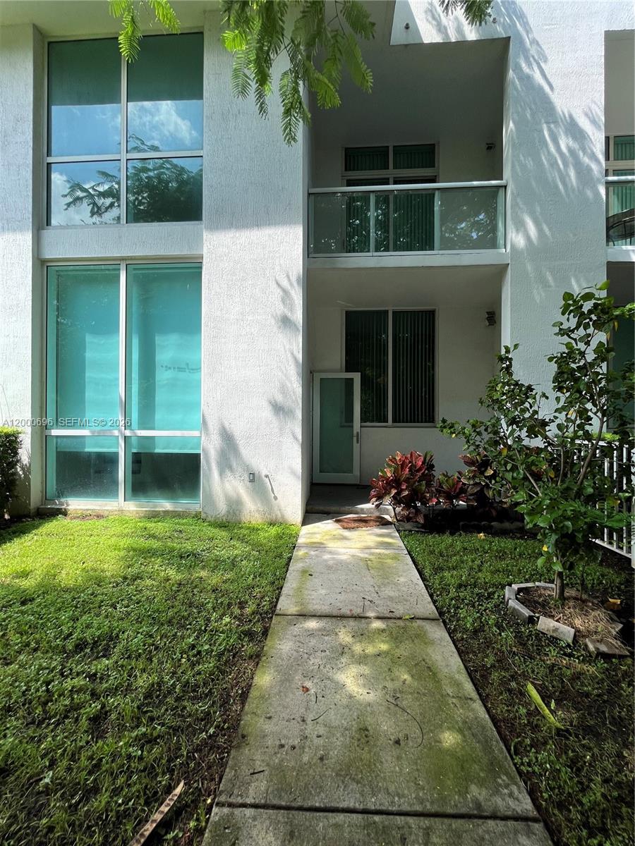 TERRAZAS RIVERPARK VILLAG - Residential