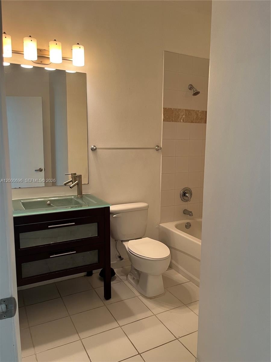 TERRAZAS RIVERPARK VILLAG - Residential