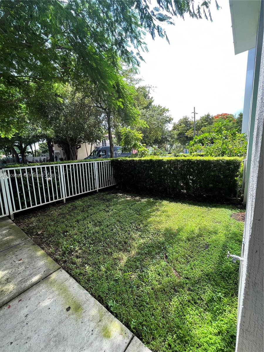 TERRAZAS RIVERPARK VILLAG - Residential