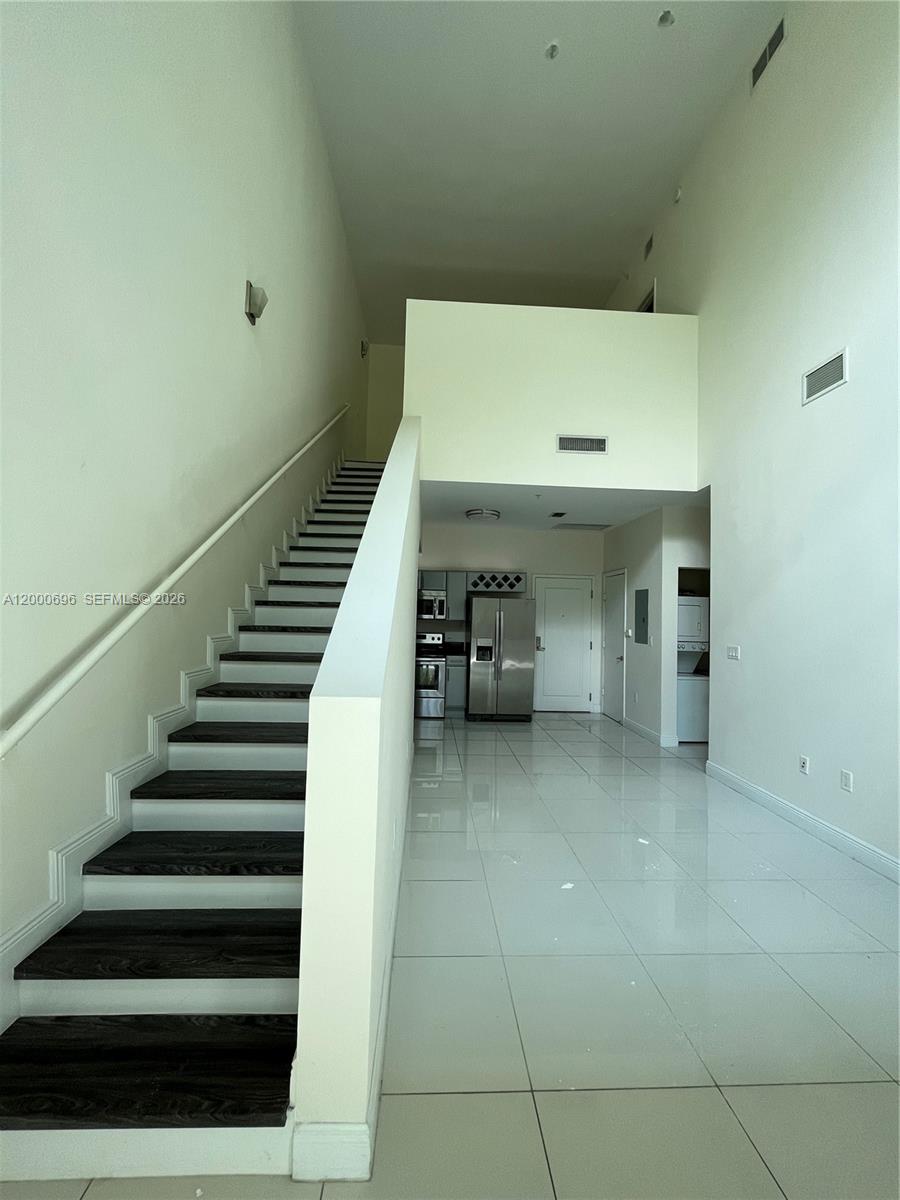TERRAZAS RIVERPARK VILLAG - Residential