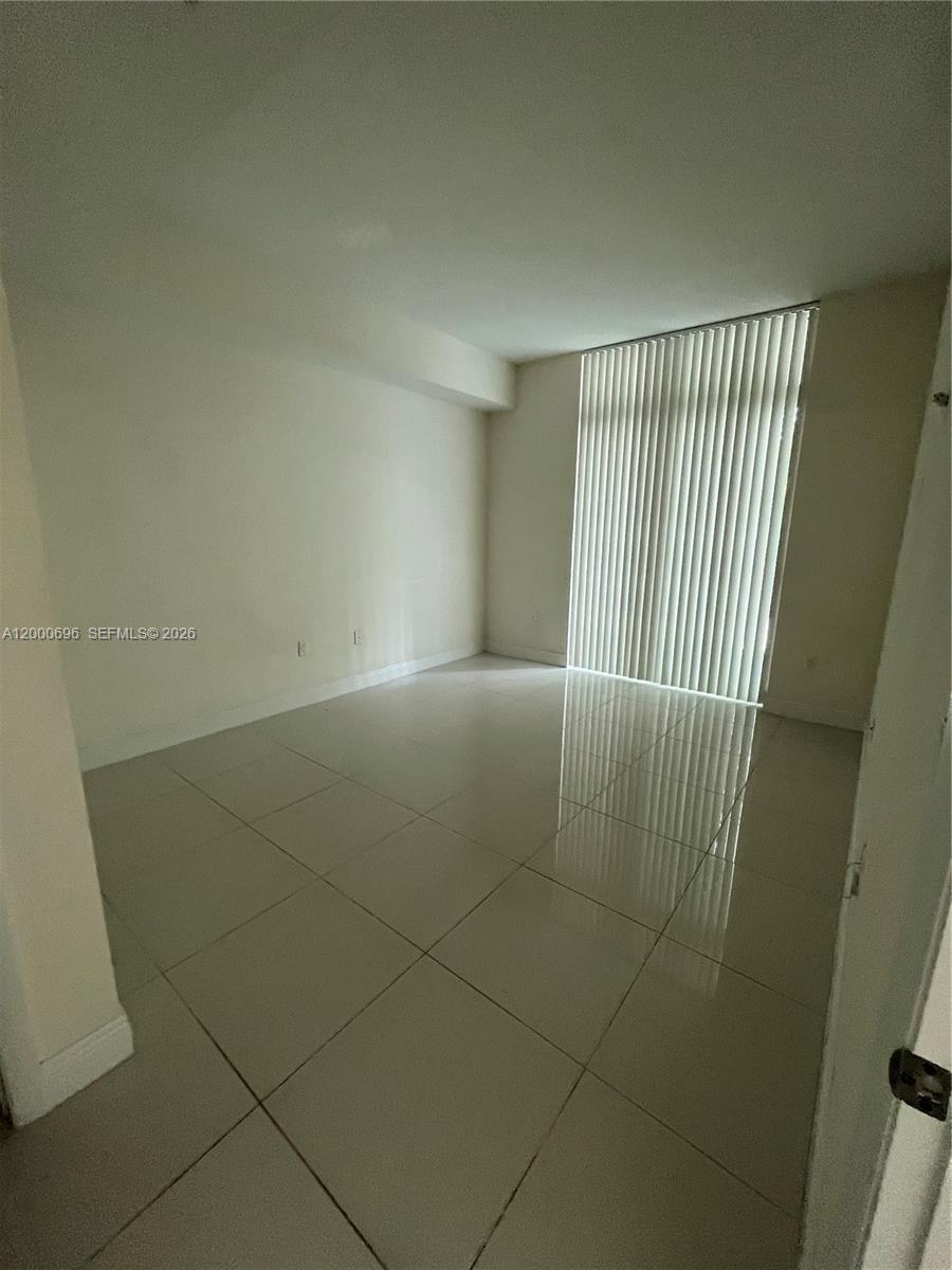 TERRAZAS RIVERPARK VILLAG - Residential