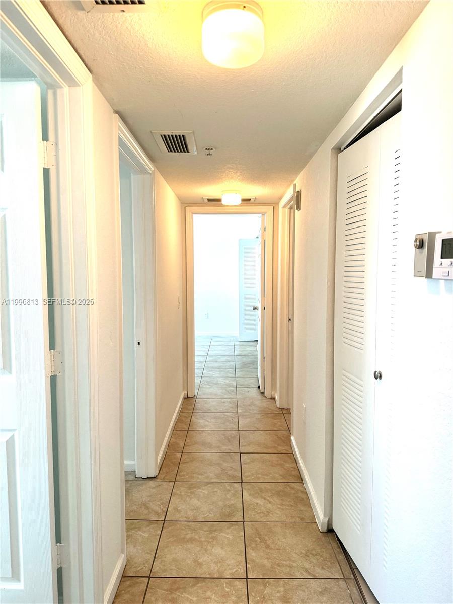 VISTA TRACE CONDO - Residential