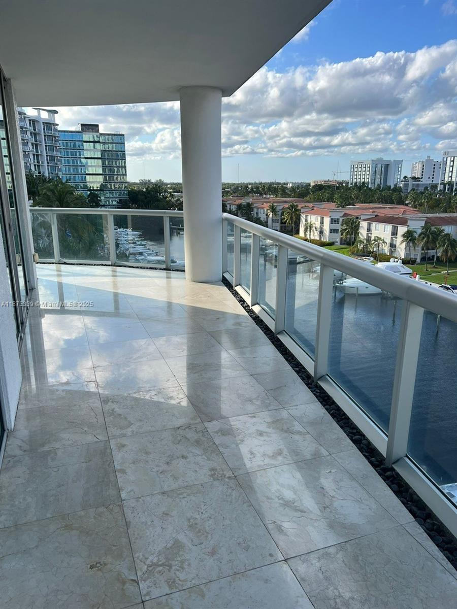 THE ATRIUM AT AVENTURA CO - Residential Lease