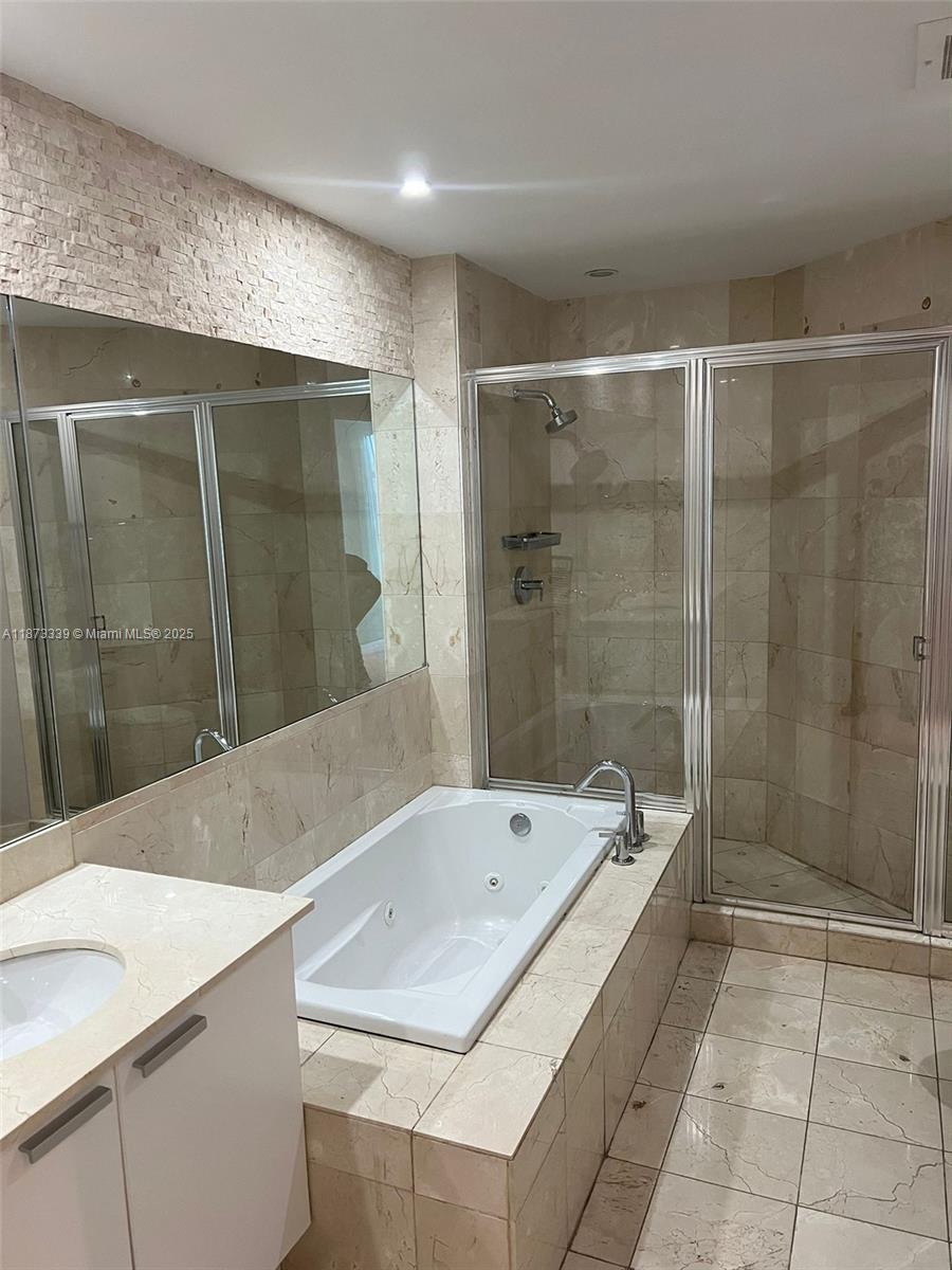 THE ATRIUM AT AVENTURA CO - Residential Lease