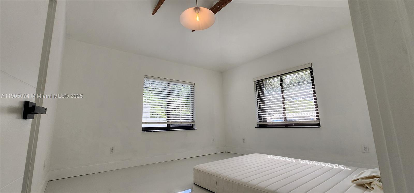 DUNNINGS MIAMI SHORES EXT - Residential Lease