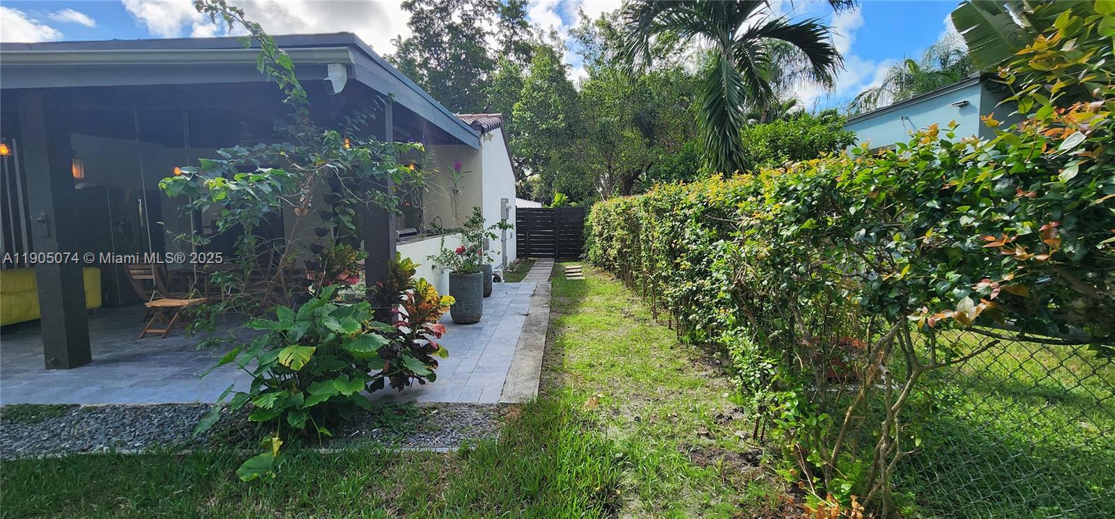 DUNNINGS MIAMI SHORES EXT - Residential Lease