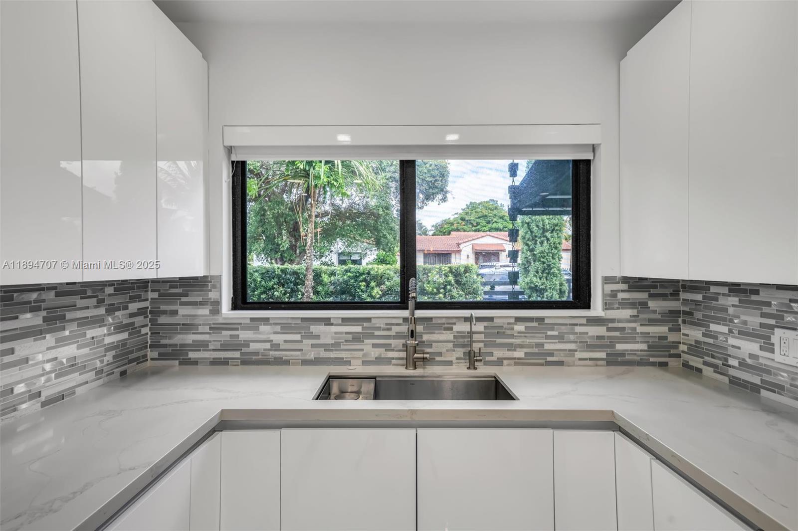 SILVER BLUFF EST-SEC B - Residential Income