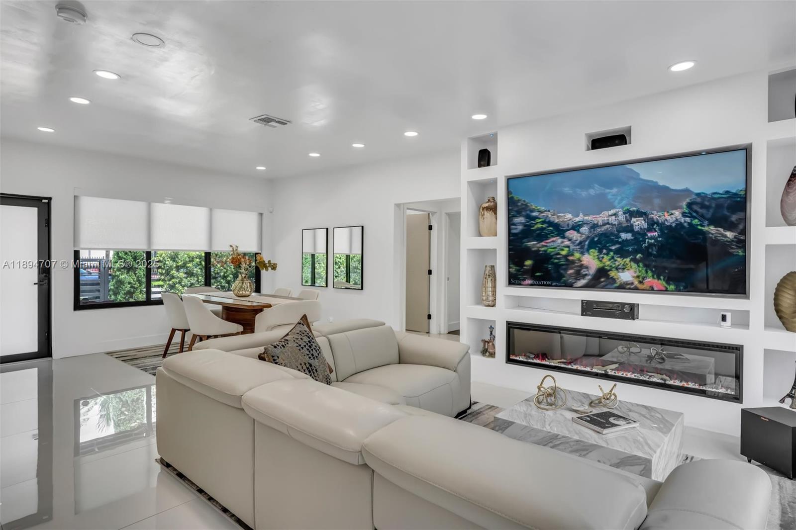 SILVER BLUFF EST-SEC B - Residential Income