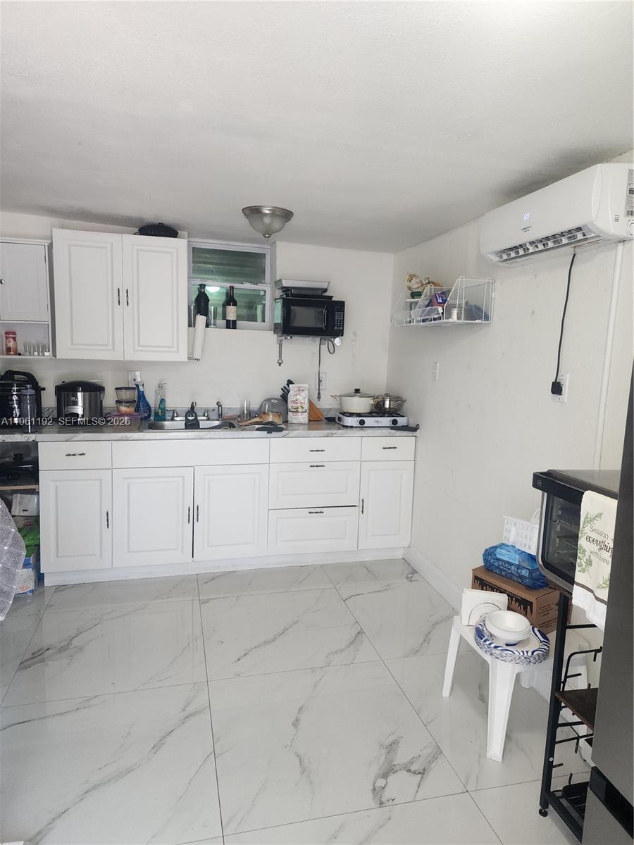 PL OF NORTH HAVEN - Residential