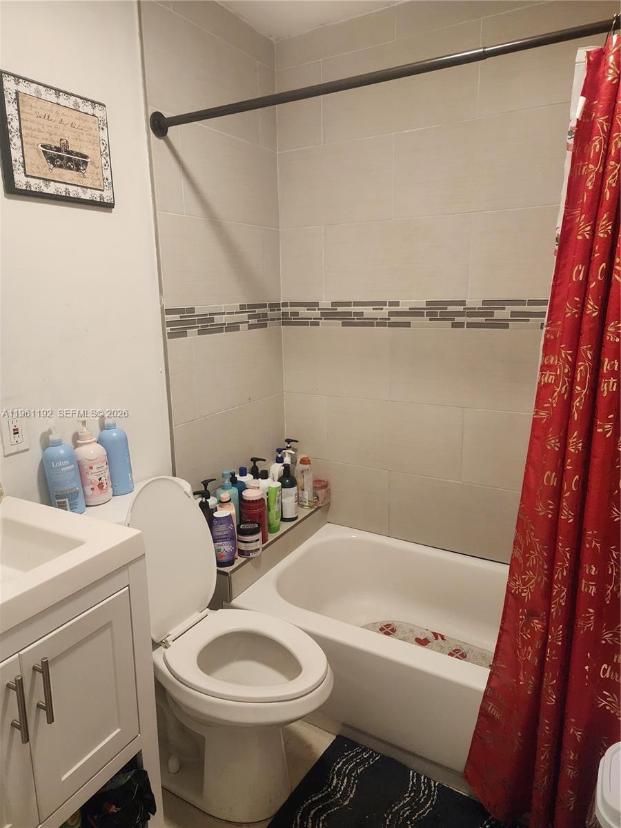 PL OF NORTH HAVEN - Residential