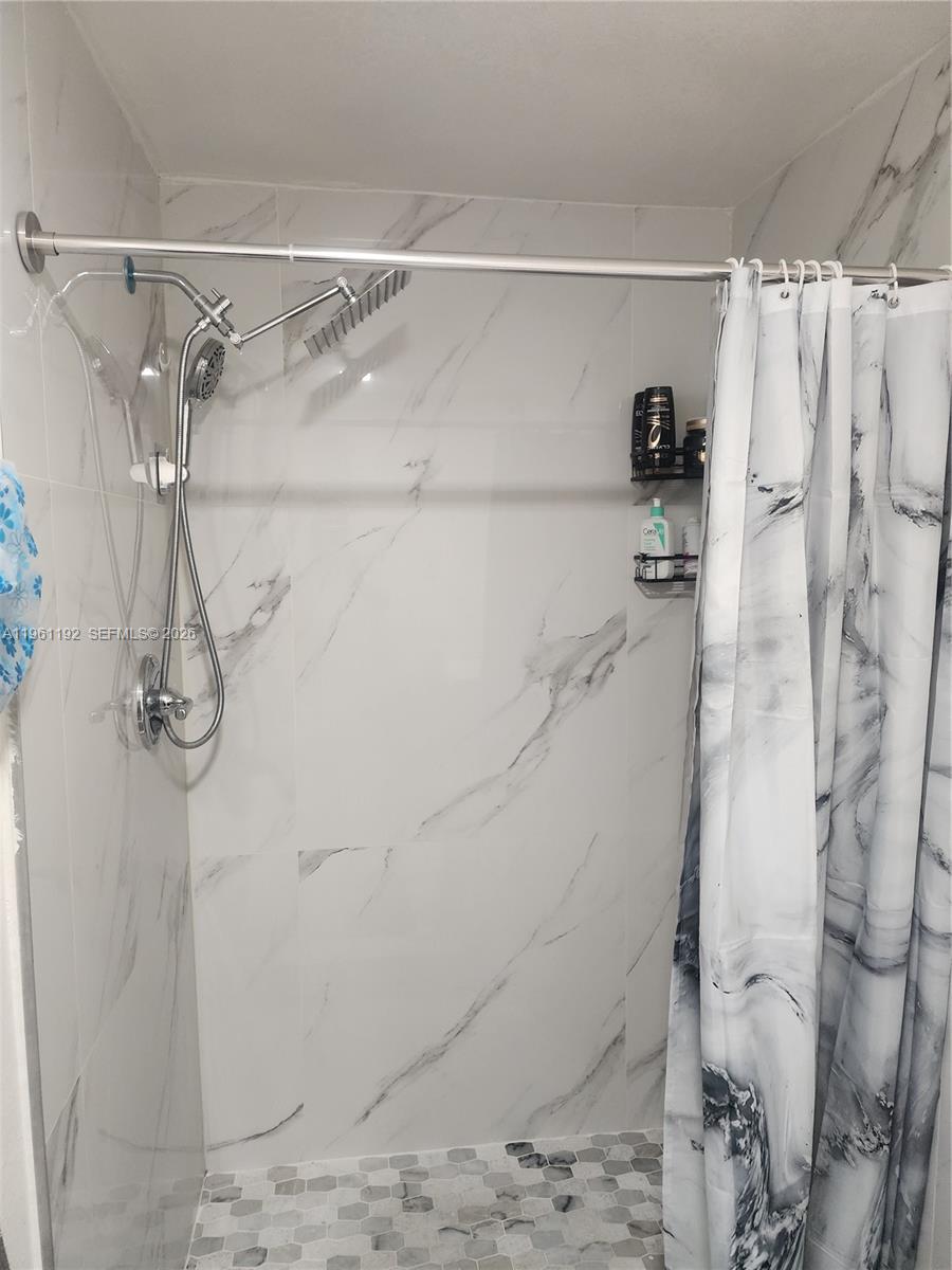 PL OF NORTH HAVEN - Residential