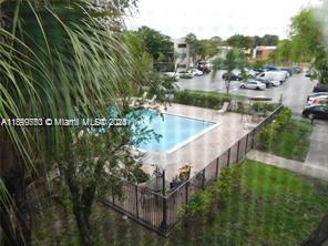 THE HORIZONS CONDO #6 - Residential