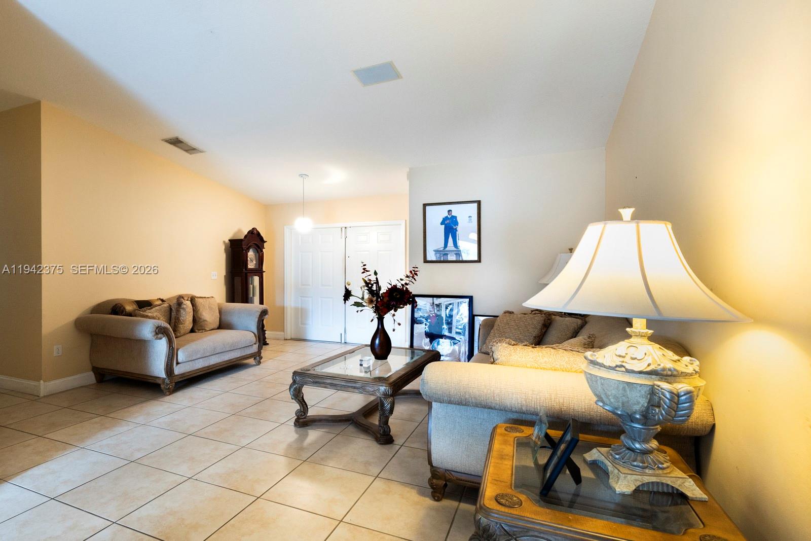 MAJESTIC ESTATES 1ST ADDN - Residential