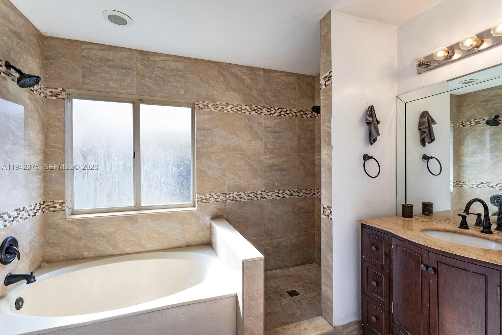 MAJESTIC ESTATES 1ST ADDN - Residential